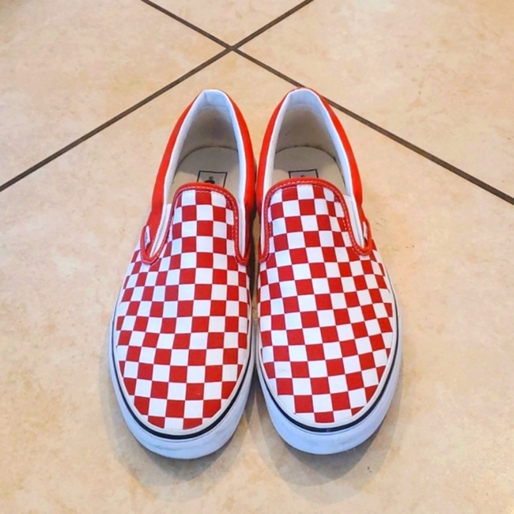 VANS (off the wall). Men's Size 12. Red & white checkered top.
